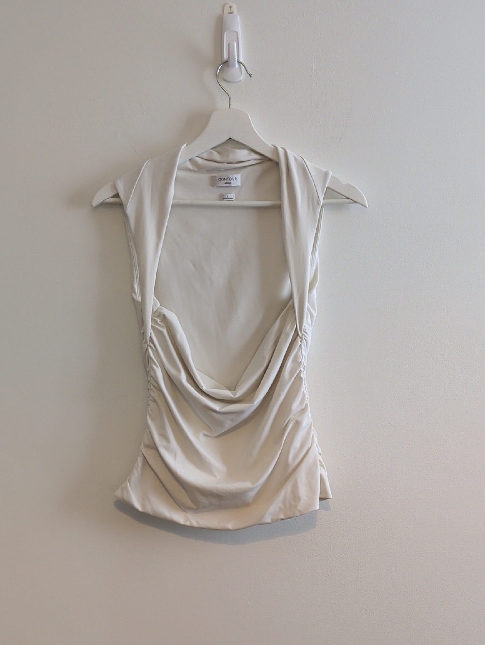 ARITZIA BABATON contour tank top - size large